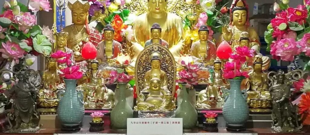 最上乘学佛一百问 63、[ 佛堂用什么花供佛最好？]缩略图