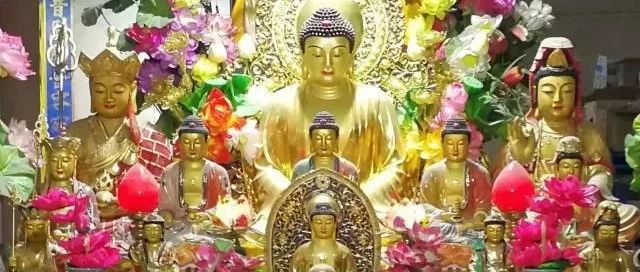 登法殿（三）